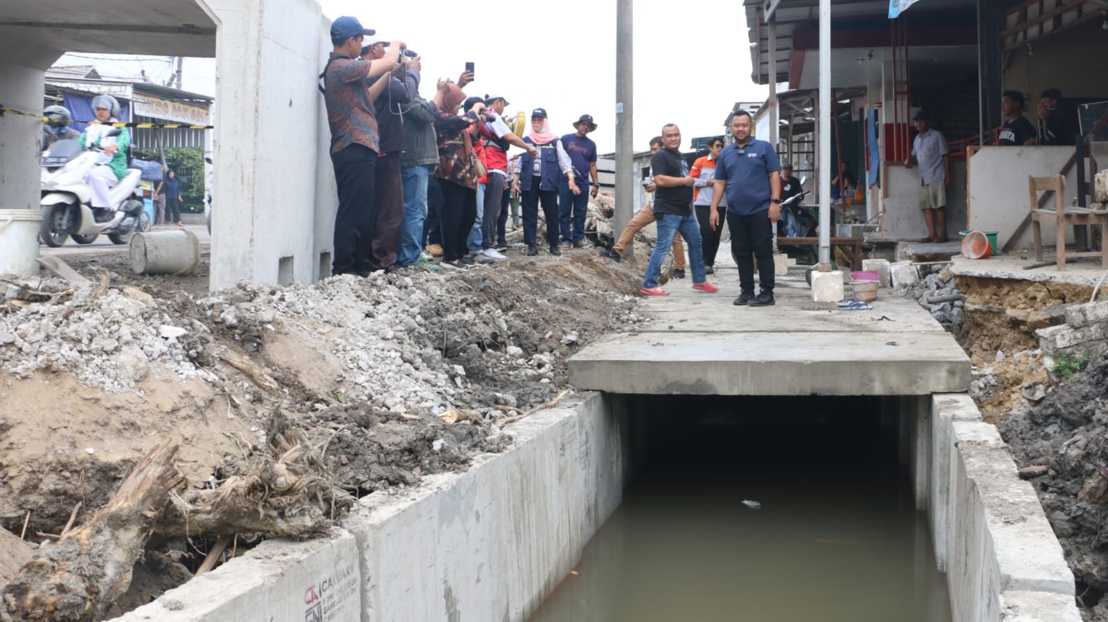 Sudah Mencapai 64,80%, Proyek Drainase Benjeng-Balongpanggang Jadi Ikhtiar Gus Yani Dalam Penanganan Banjir